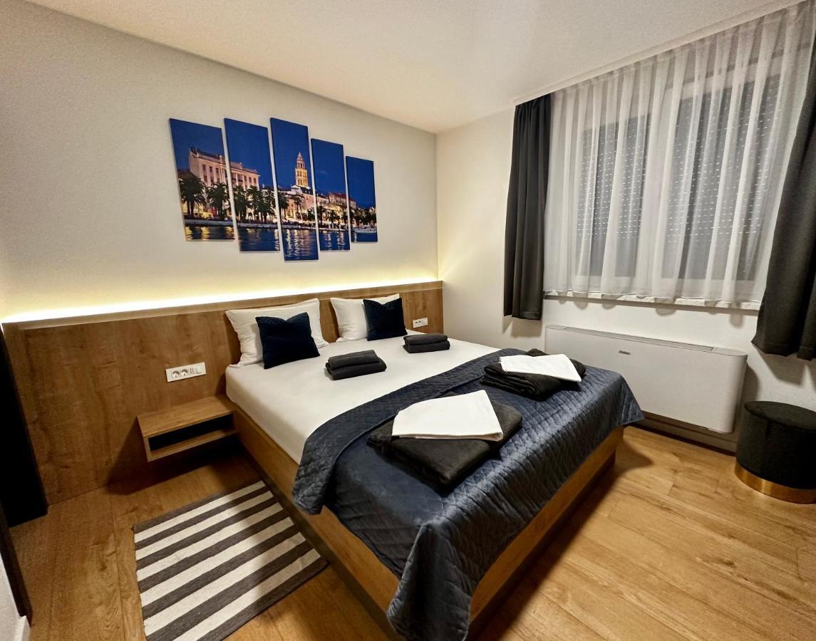 Rooms Slavonski Brod Eksteriør bilde